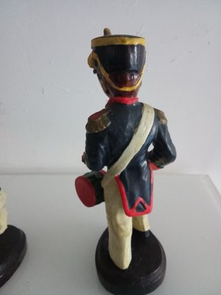 Coppia di soldatini dipinti a mano