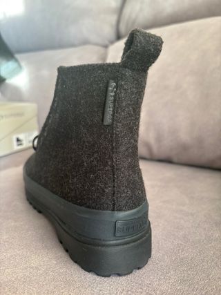 Botines Superga caña alta