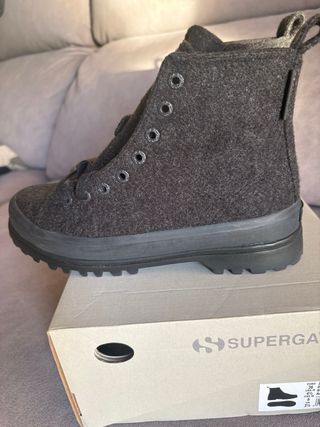 Botines Superga caña alta
