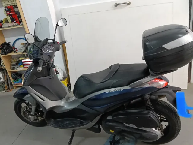 Piaggio Beverly 350 Sport Touring