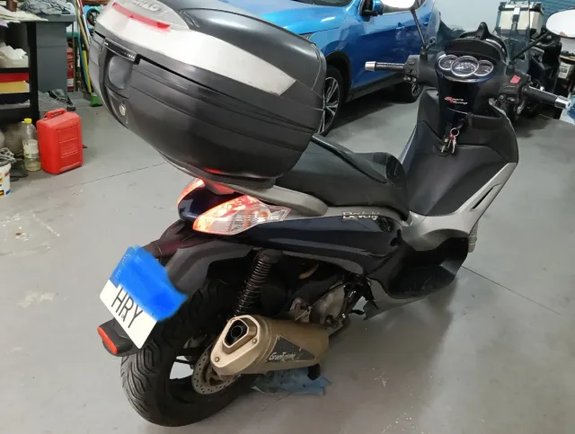 Piaggio Beverly 350 Sport Touring