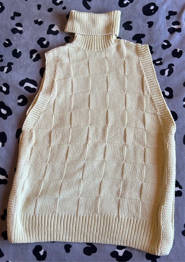 Chaleco Mango Punto Cuello Vuelto Amarillo S