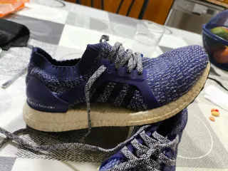 Adidas Ultra Boost Talla 39 queda tralla aun
