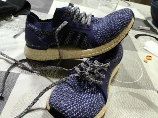 Adidas Ultra Boost Talla 39 queda tralla aun