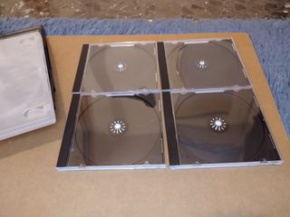 Grupo de cajas para almacenaje de CD's / DVD's
