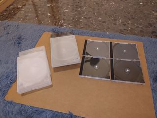 Grupo de cajas para almacenaje de CD's / DVD's