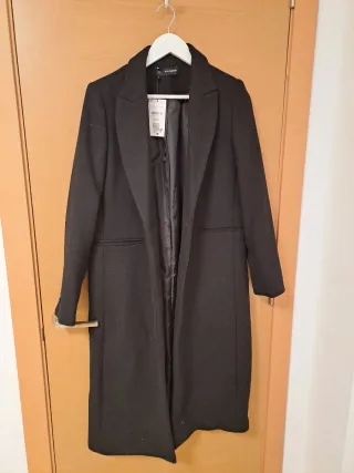 Abrigo largo negro nuevo, con etiqueta