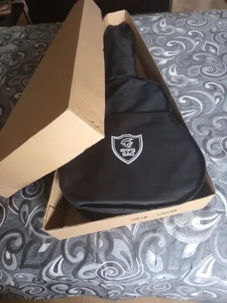 Guitarra Clásica Alba con funda+ embalaje original