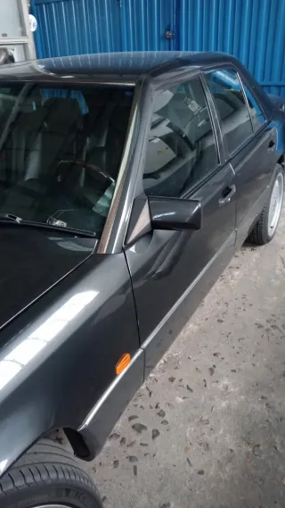 Mercedes-Benz Clase E 1994