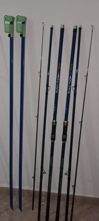 Cañas y carretes de pesca surfcasting