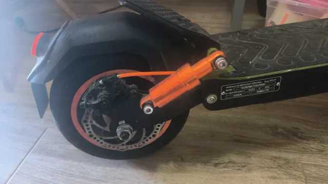 Patinete Eléctrico Verde y Naranja