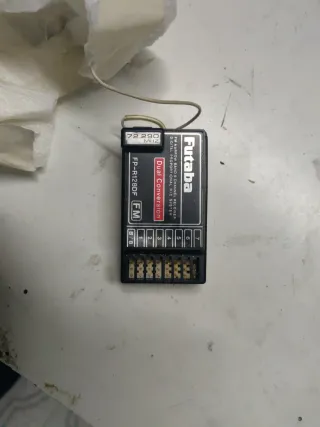 Receptor Futaba FP-R128DF FM 72.290 MHz