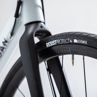 Bicicleta de carretera aluminio freno de disco Triban RC