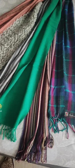 Sciarpe varie colori e tessuti