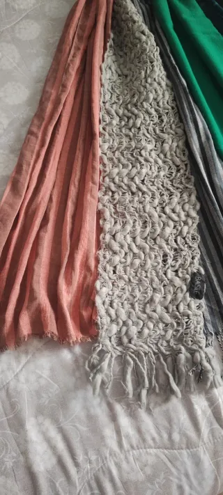 Sciarpe varie colori e tessuti