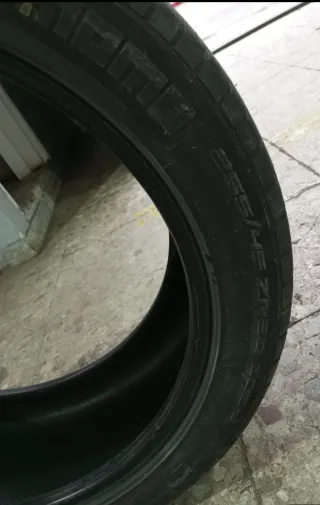 4 Gomme estive Usate Momo Top Run M300 255/45 R20