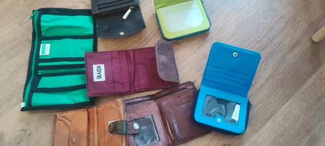 Lote de Carteras Variadas. 10€ todas