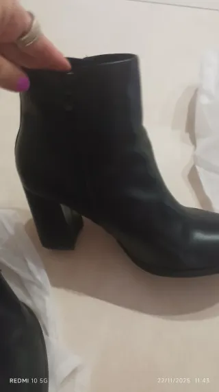 Stivaletti donna neri con tacco