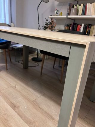 Mesa Comedor color Haya/gris/ve extensible La Oca