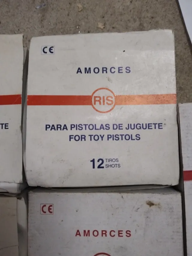 Petardi per pistole giocattolo (12 e 8 colpi)