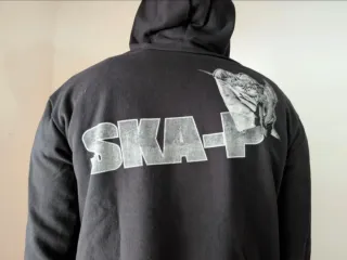 SUDADERA NUEVA CAPUCHA - SKA.P QUE CORRA...  - XL