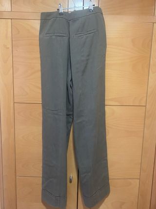 Pantalón Massimo Dutti Verde Oliva Nuevo talla 38