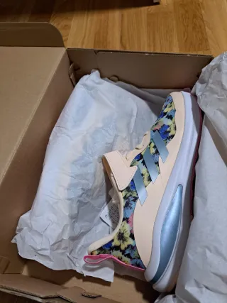 Zapatillas Adidas Mujer Flores Talla X