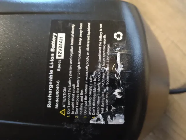 Batería 52V-25Ah + Inversor