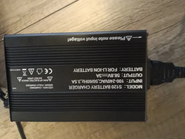 Batería 52V-25Ah + Inversor