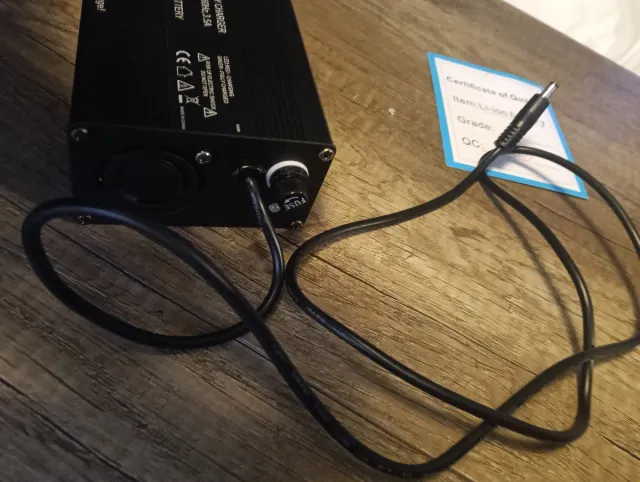 Batería 52V-25Ah + Inversor