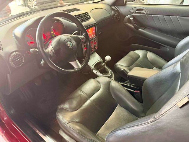 Alfa Romeo GT 165cv IMPECABLE