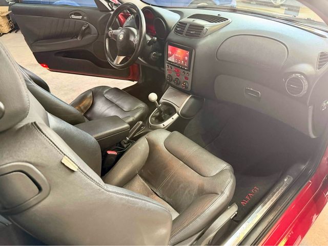 Alfa Romeo GT 165cv IMPECABLE