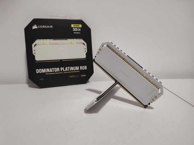 Corsair Dominator Platinum White DDR5 32GB