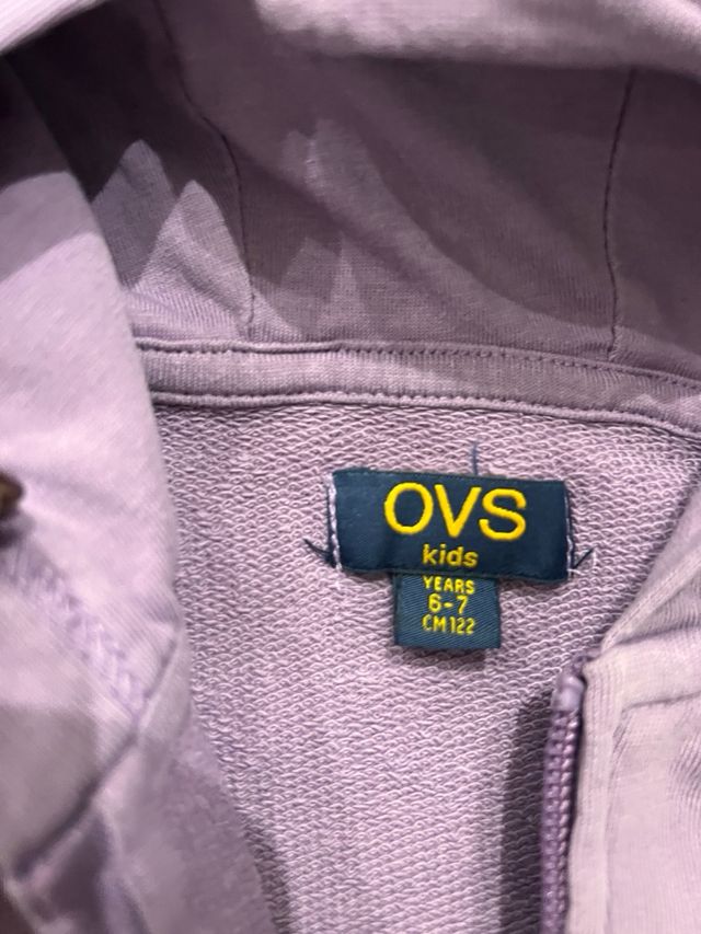 Felpa Hello Kitty OVS e maglietta bianca