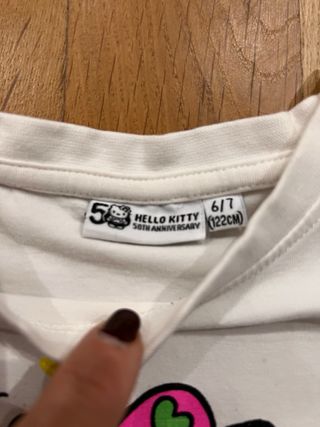 Felpa Hello Kitty OVS e maglietta bianca