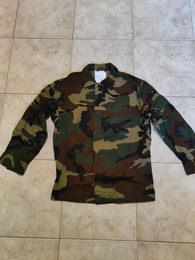 Giacca militare mimetica