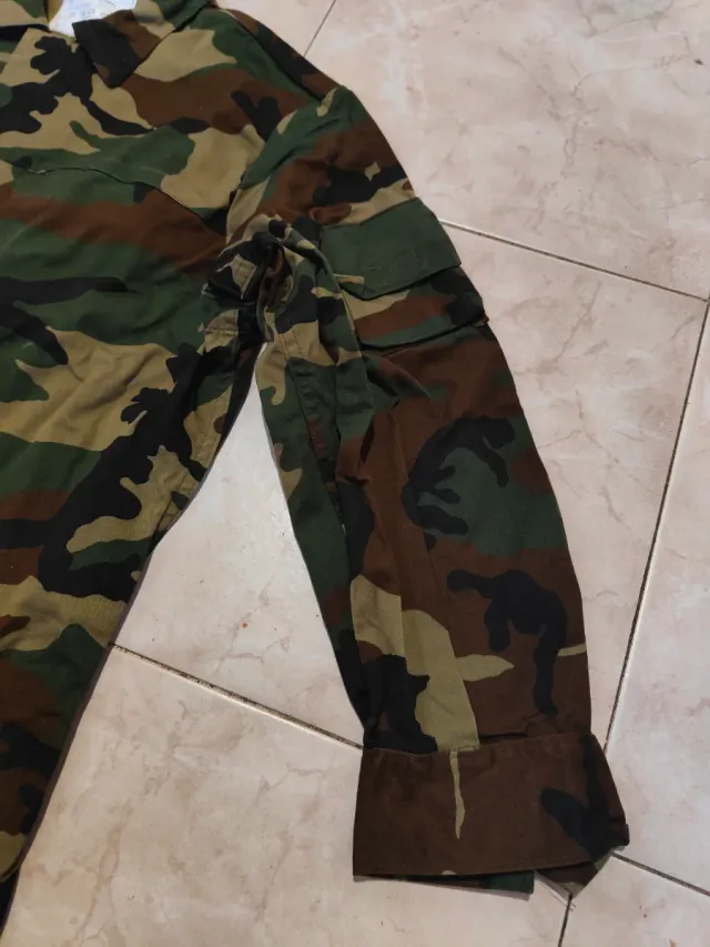 Giacca militare mimetica