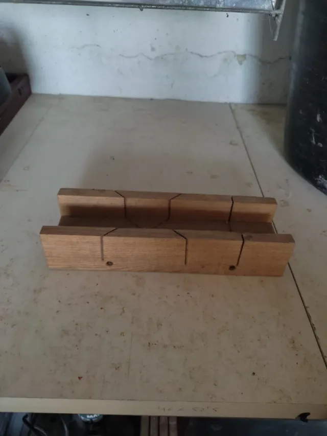 Sega manuale per legno