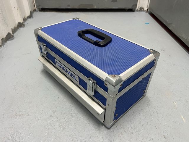 Dremel 4000 con caja de accesorios