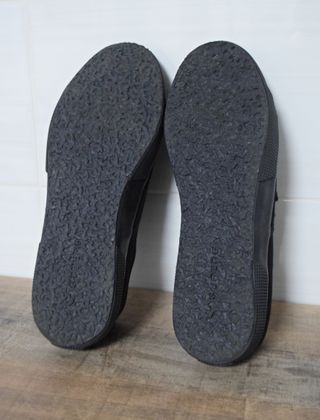 ZAPATILLAS SUPEGA MODELO NYLU - NEGRAS - Talla 43