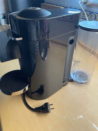 Cafetera Nespresso Vertuo Plus Negra