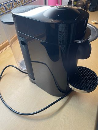 Cafetera Nespresso Vertuo Plus Negra