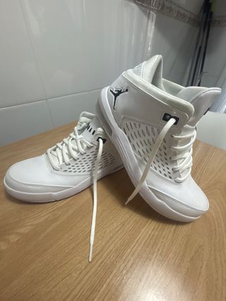 Zapatillas Jordan Blancas Originales