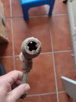 Taladro manual antiguo