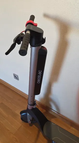 Patinete Cecotec Bongo Advance Connected + Candado