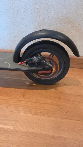 Patinete Cecotec Bongo Advance Connected + Candado