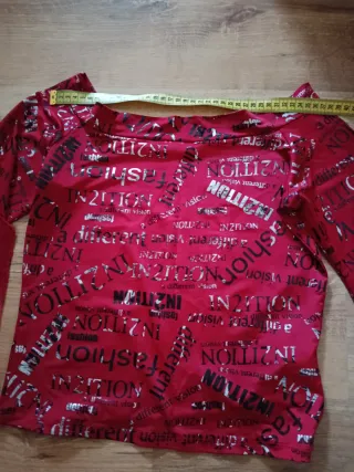 Camiseta manga larga roja y plateada