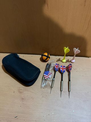 Dardos normales y de velcro