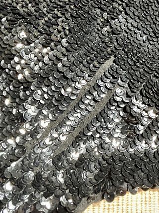 Top Lencero Seda Lentejuelas Negras Talla 40