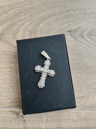Colgante Cruz con Brillantes para Fallera